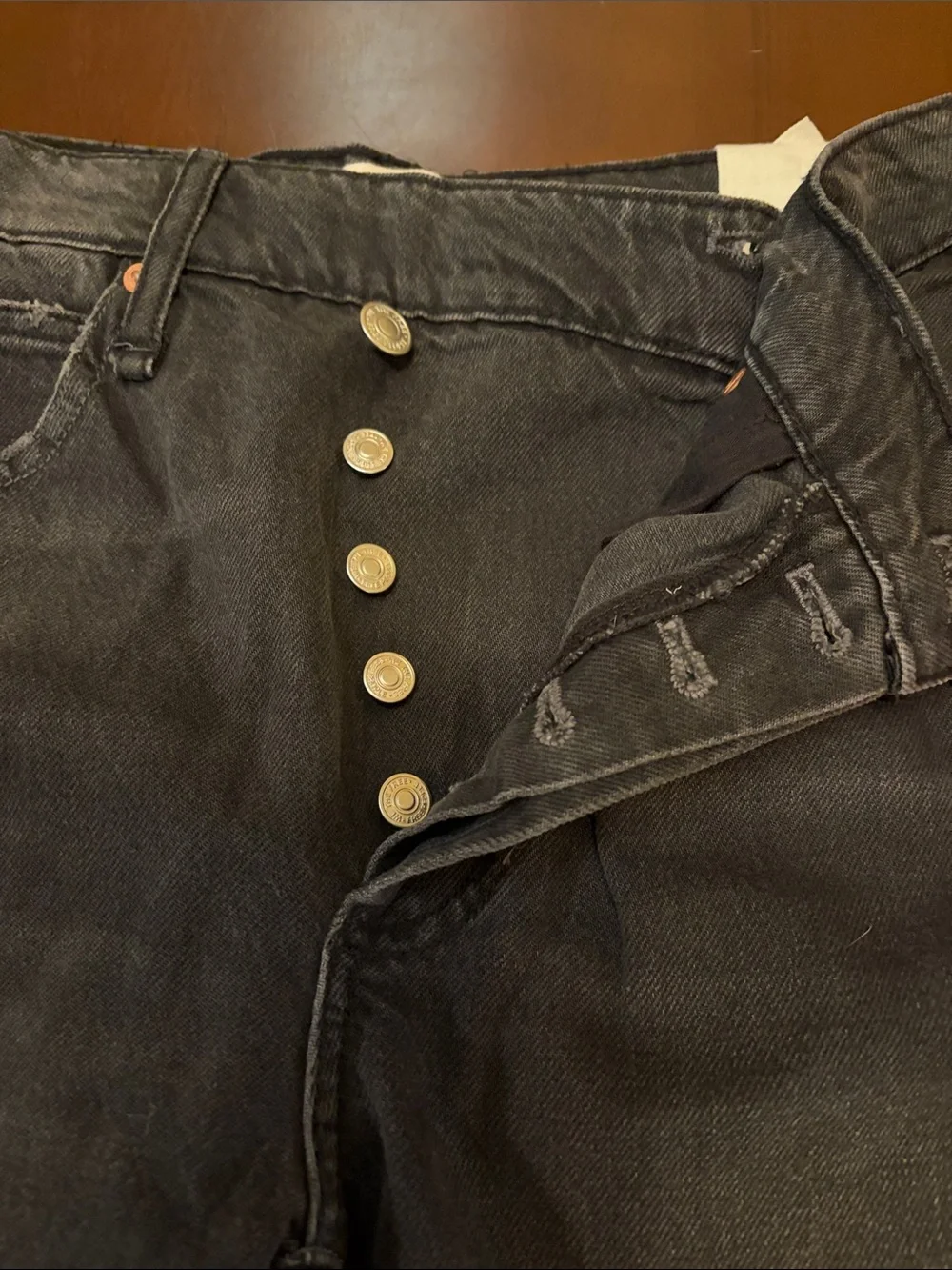 We The Free, boomerang Black Jean Shorts missing one top copper rivet. - Picture 7 of 15